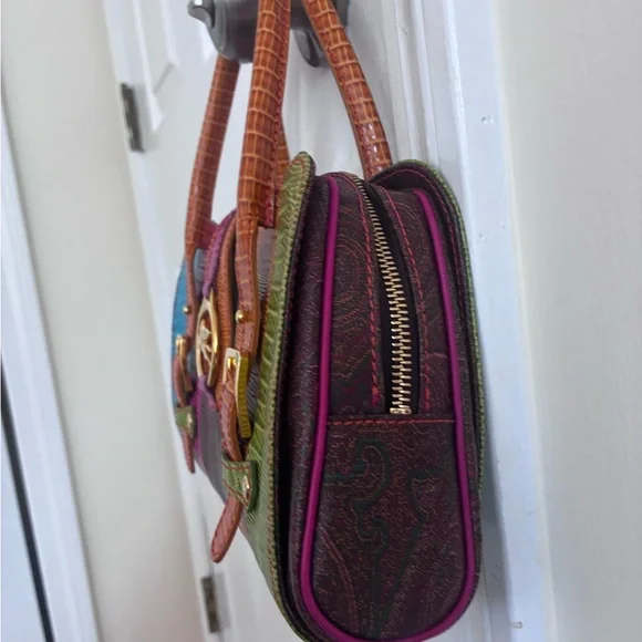 Gorgeous multicolor vintage ETRO bag - Picture 2 of 7